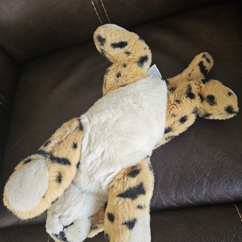 Leopard Plush Toy - Picture 3 of 4